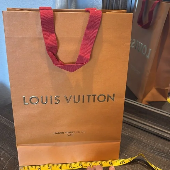 Louis Vuitton small/medium shopping bag. Excellent used condition - Picture 4 of 5